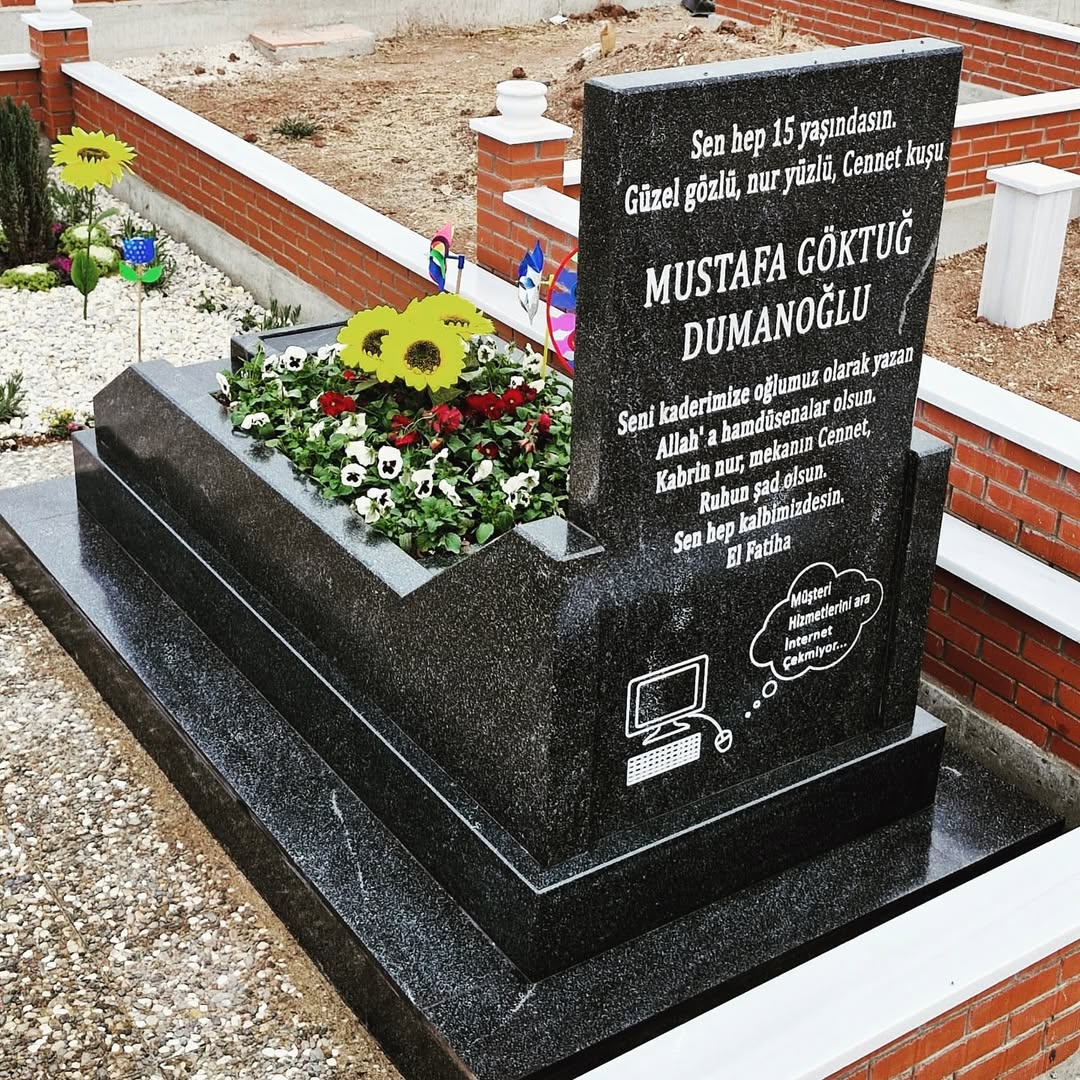 Granite Tomb Designs Gain Popularity in Eskişehir