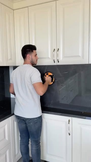 Beşiktaş Mermer Porselen Showcases Tile and Porcelain Installation Expertise